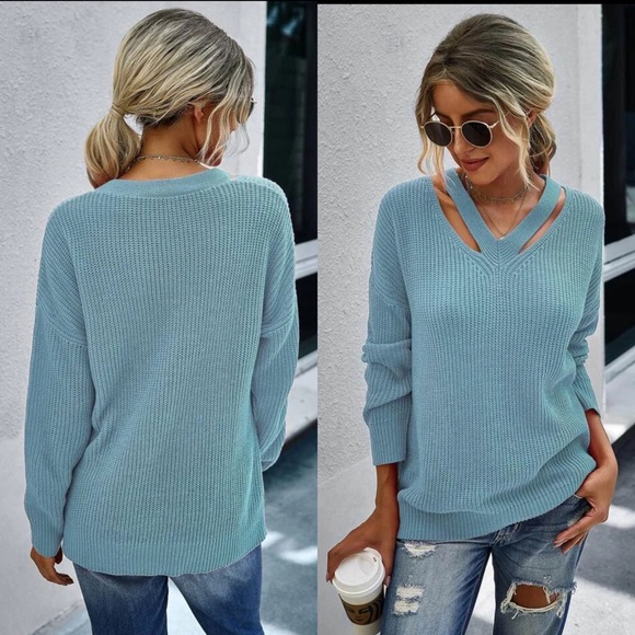 Cut Out Knit Solid Sweater- BLUE - Picture 4 of 12